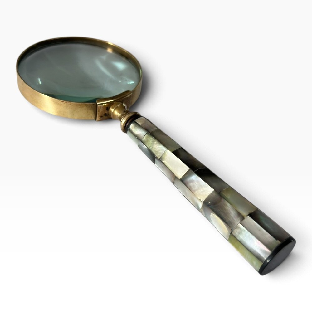 Handmade Mother of Pearl Inlay Magnifying Glass – Tapered Mosaic Executive Desk Accessory with Brass Frame (Copy) - Image 2